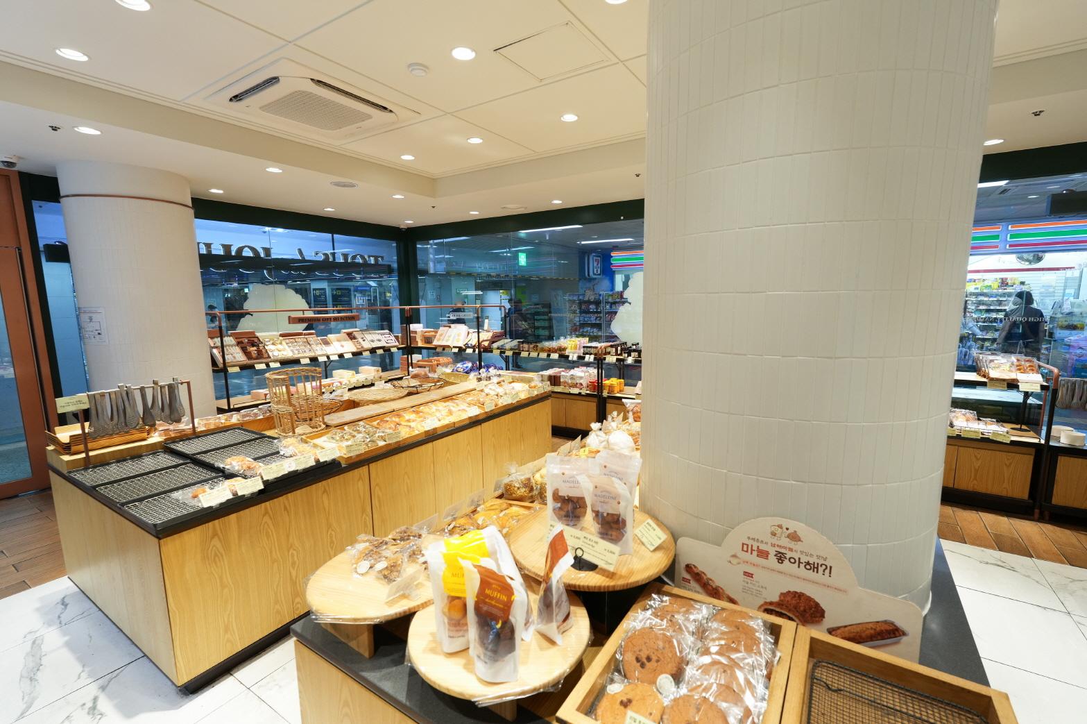 파리바게트 내부1