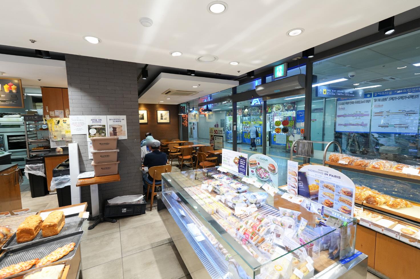 파리바게트 내부2