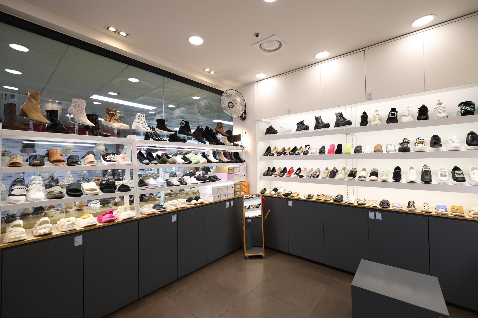 우리콜렉션 내부2