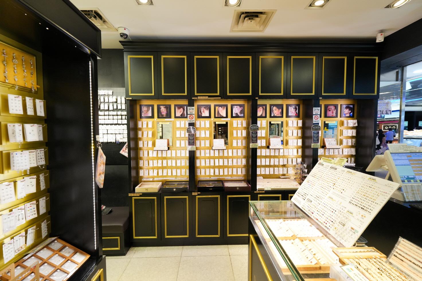 심미안 피어싱 내부2