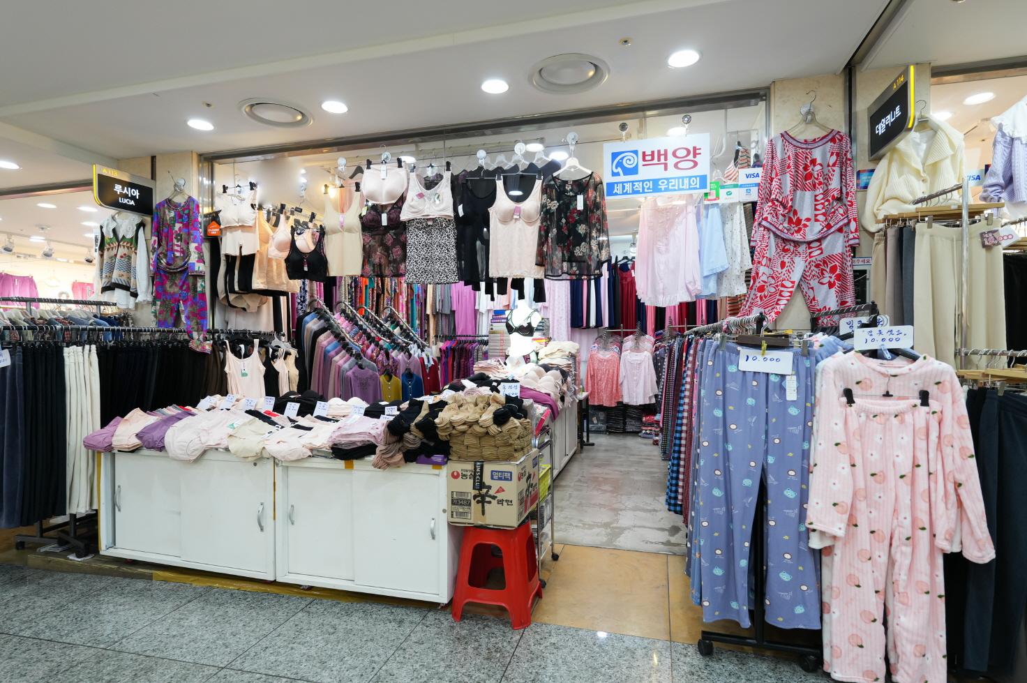 루시아(LUCLA) 외부전경