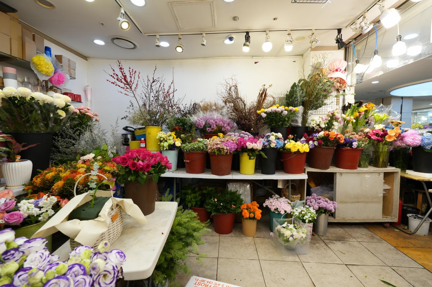 성우화원 내부1