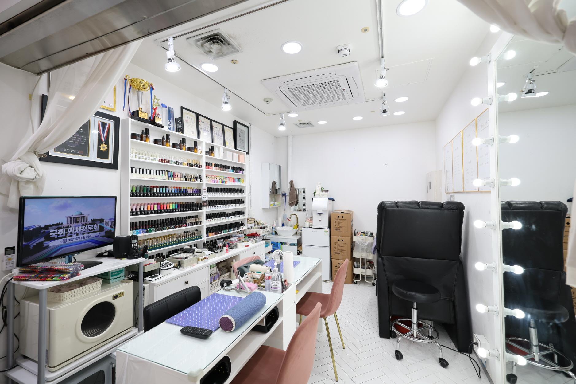 ENA BEAUTY (에나뷰티) 내부2