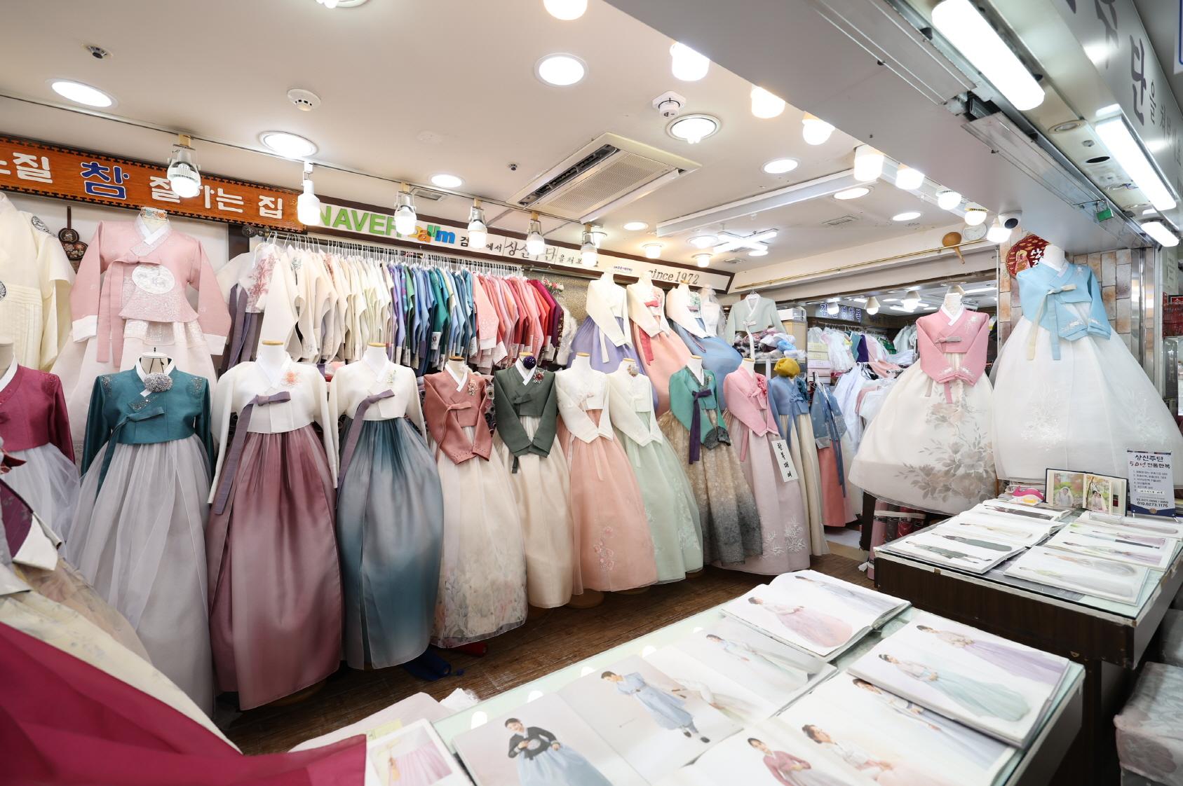 상신주단(김선영한복) 내부2