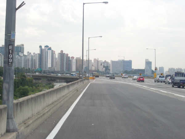 강변북로(구리방향) 서강대교 지난 270M 사진