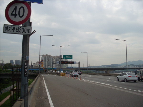 강변북로(구리방향) 마포대교 지난 860M 사진