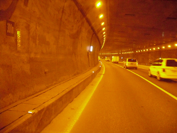 내부순환로(성동방향) 홍지문 터널 시점 지난 280M 사진