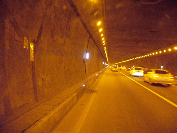내부순환로(성동방향) 홍지문 터널 시점 지난 760M 사진