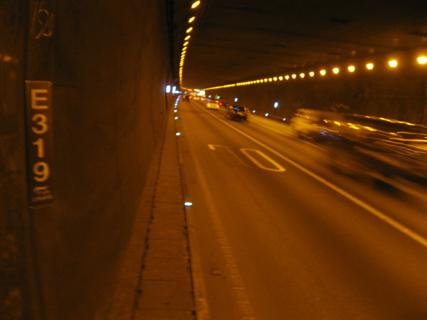 내부순환로(성동방향) 홍지문 터널 시점 지난 1420M 사진