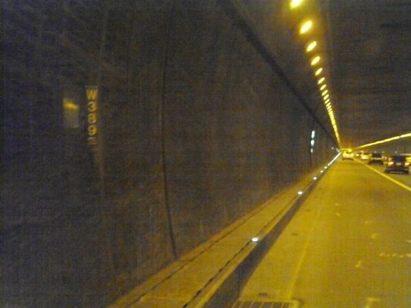내부순환로(성산방향) 정릉터널시점 지난 680M 사진