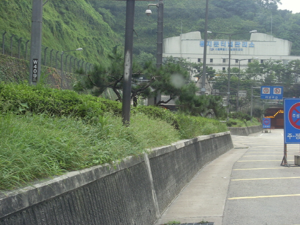 내부순환로(성산방향) 정릉터널시점 지난 1650M open구간 시점 사진