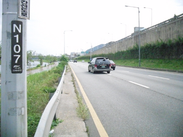동부간선도로(상계방향) 장안철교 지난 2,100M 사진