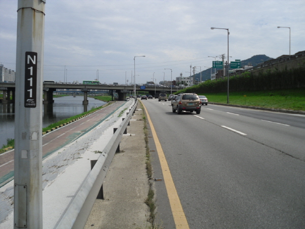 동부간선도로(상계방향) 장안철교 지난 2,260M 사진