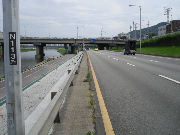 동부간선도로(상계방향) 장안철교 지난 2,340M 사진