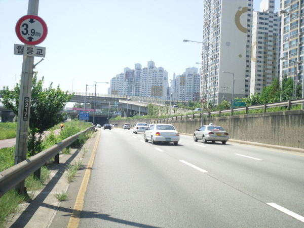 동부간선도로(성수방향) 한천교 지난 705M 사진