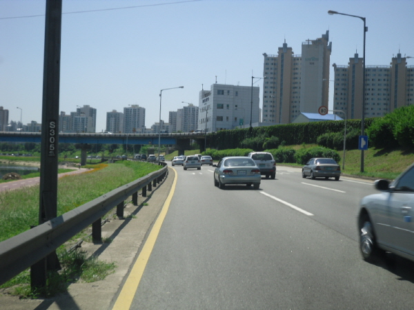 동부간선도로(성수방향)중랑교 지난 240M 사진
