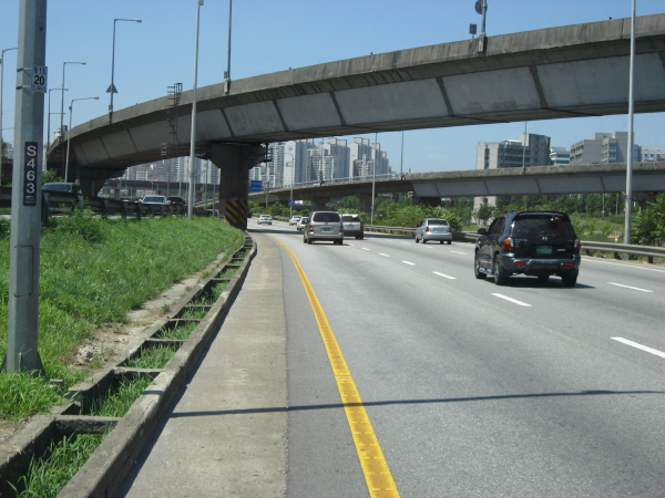 동부간선도로(성수방향)장안철교 지난 150M 사진