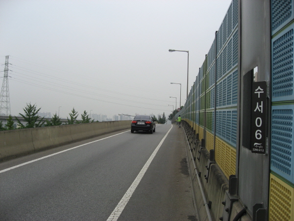 양재대로(수서방향)→동부간선도로(장지방향)진입램프 시점 지난 200m 사진