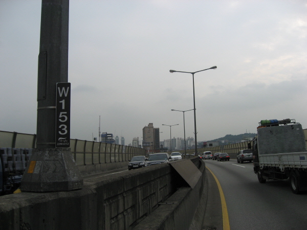 북부간선도로(하월곡방향) 월릉램프 지난 610M 사진
