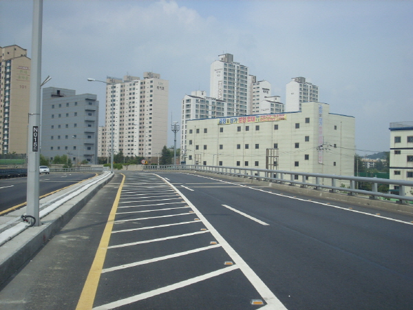 서부간선도로(성산방향) 안양천교 시점 지난 140M 사진