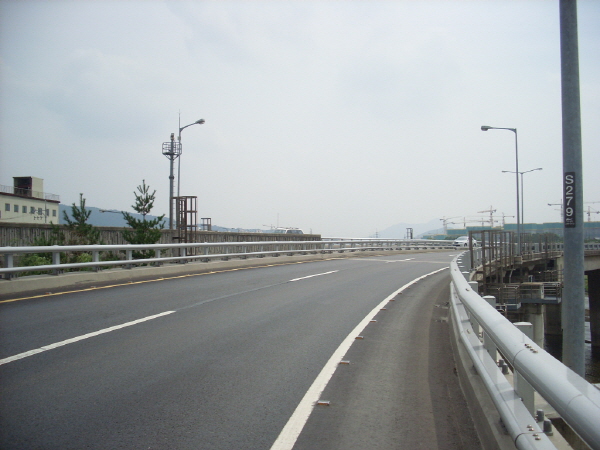 서부간선도로(시흥방향) 안양천교 시점 지난 210M 사진