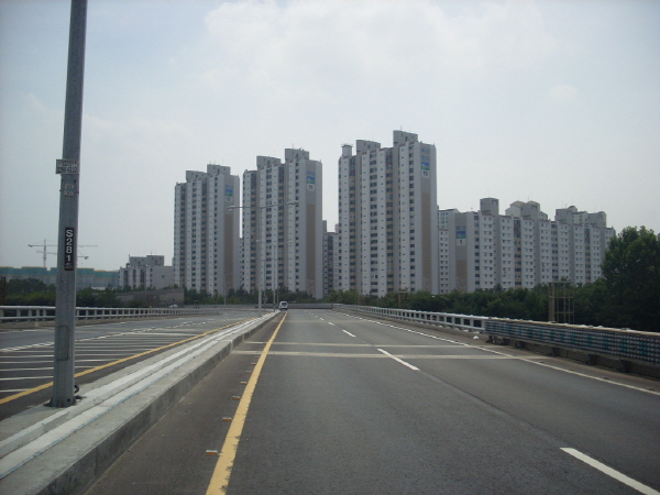 서부간선도로(시흥방향) 안양천교 시점 지난 280M 사진