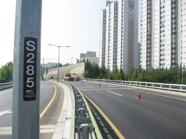 서부간선도로(시흥방향) 안양천교 시점 지난 420M 사진